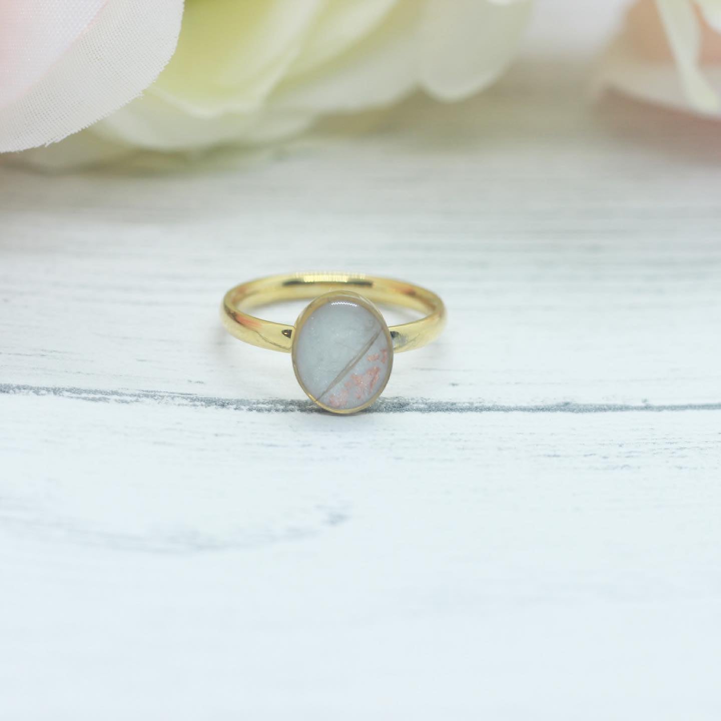 Oval statement ring