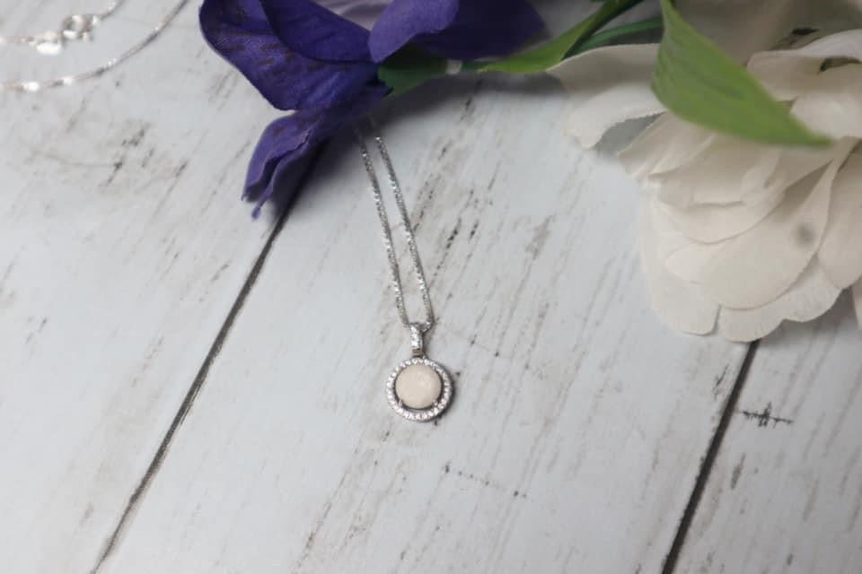 Halo Necklace